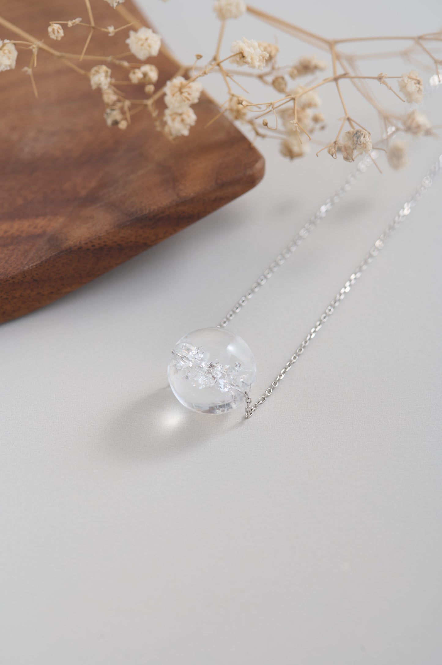 India Himalayan White Quartz Minimalist Clear Quartz Necklace – Natural Ice Crack Crystal Pendant – 925 Silver Chain – Handmade Gift for Her