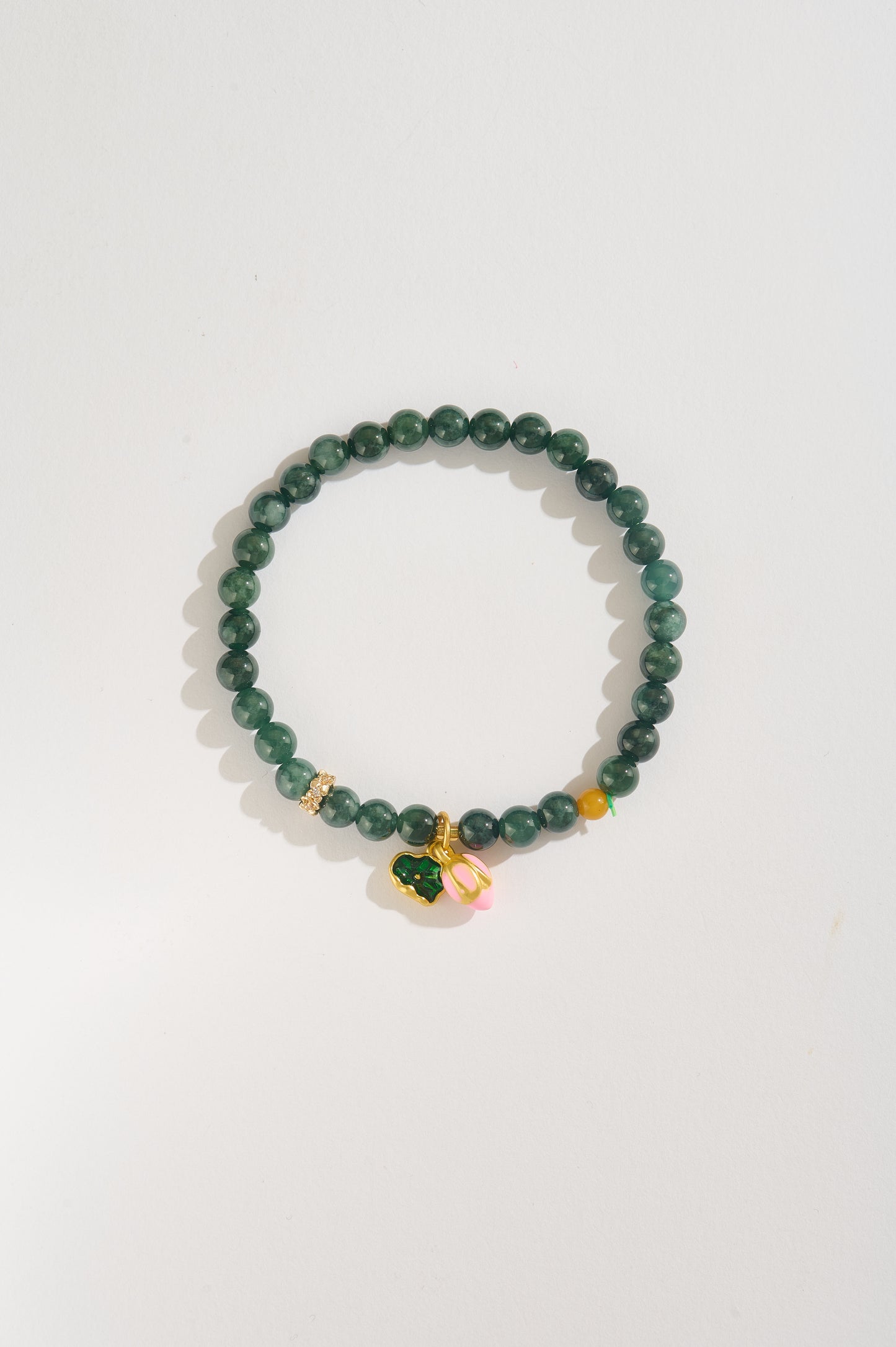 Handmade Natural Jade Beaded Bracelet with Gold Lotus Charms – Green Crystal Prosperity Bracelet