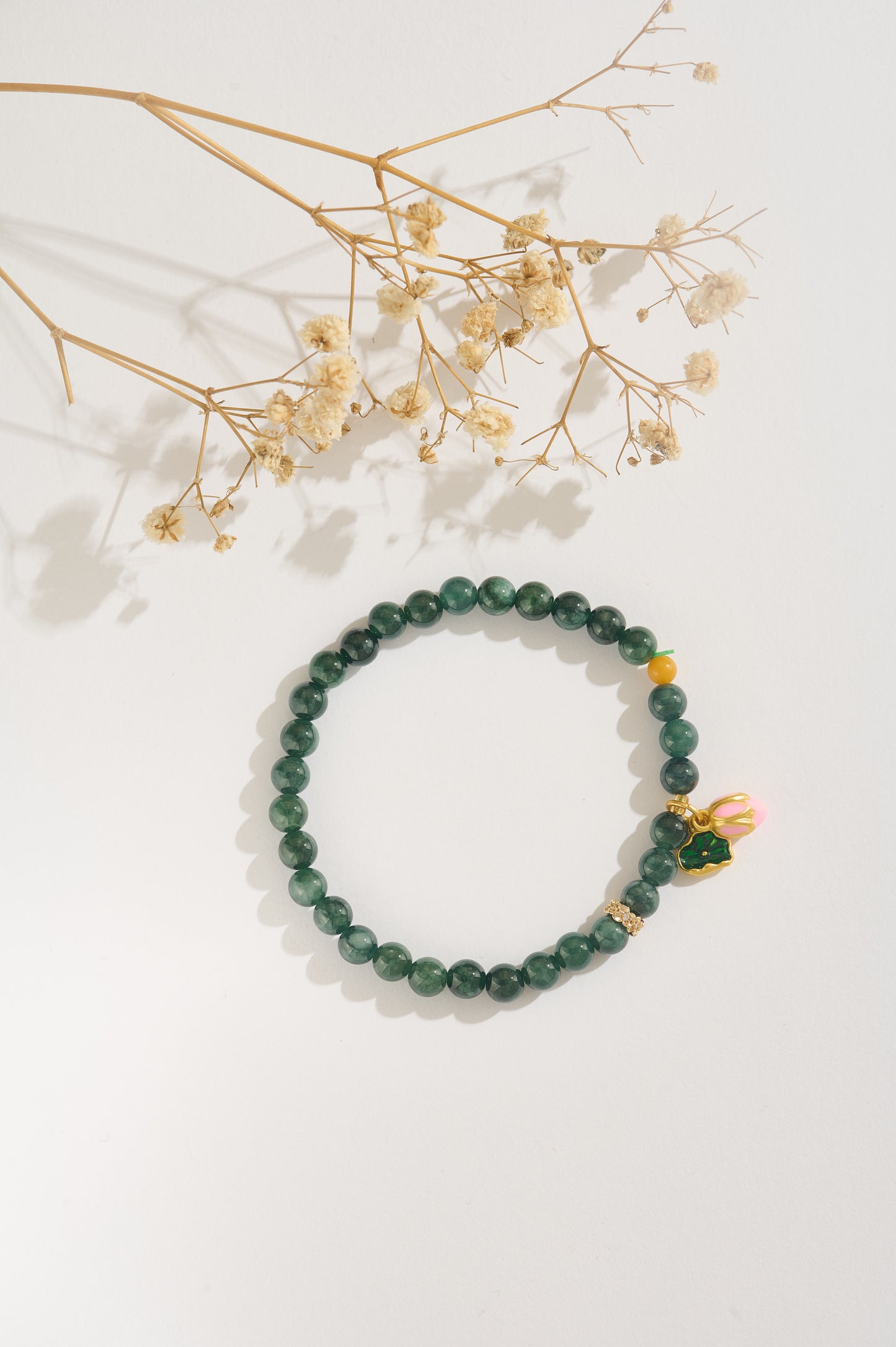 Handmade Natural Jade Beaded Bracelet with Gold Lotus Charms – Green Crystal Prosperity Bracelet