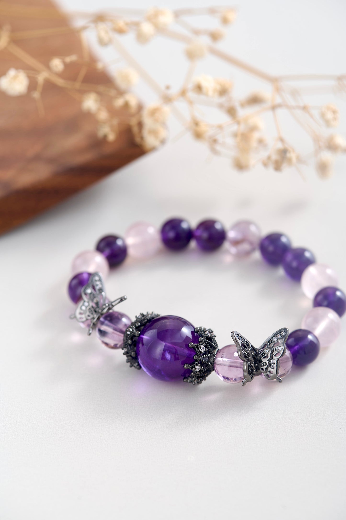 Premium High Quality! Violet Garden Crystal Bracelet – Amethyst & Rose Quartz Elegance